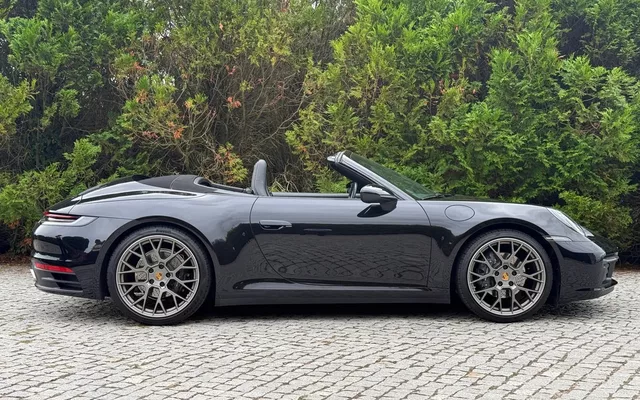 Porsche 911 (992) Carrera 4 PDK