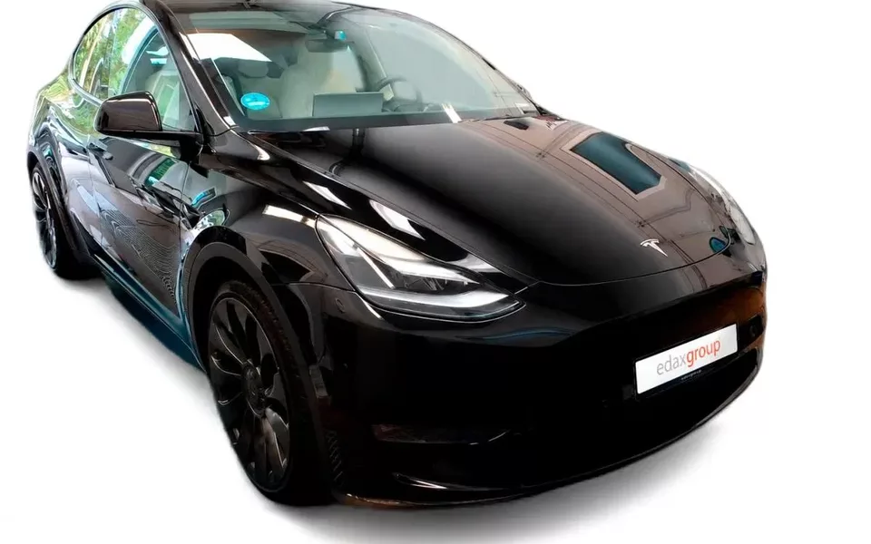 Tesla Model Y Performance Dual Motor AWD
