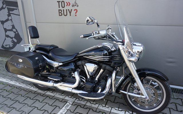 Yamaha XVS 1900 Midnight Star
