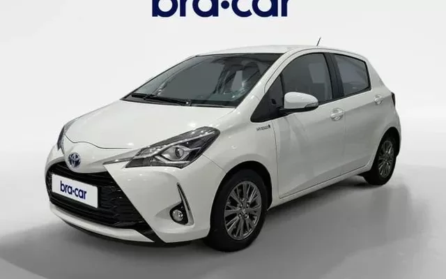 TOYOTA Yaris Yaris 100H 1.5 Active