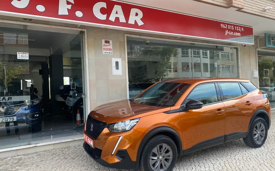 Peugeot 2008 PureTech 130 EAT8 Active Pack
