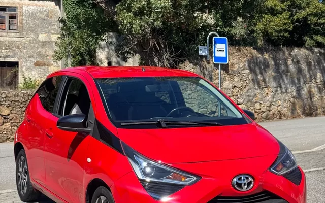Toyota Aygo 1.0 X-Play Plus+X-Touch MM