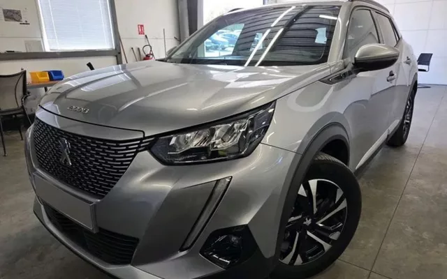 Peugeot e-2008 50 kWh Allure Pack
