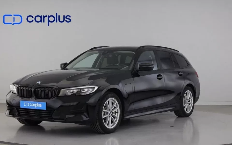 BMW 330 e Auto