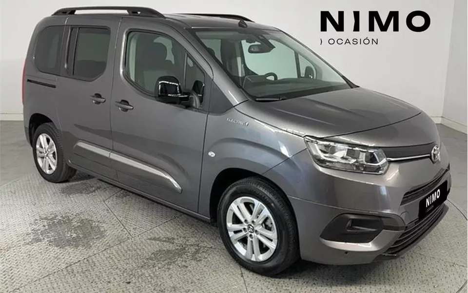 TOYOTA Proace City Verso PROACE CITY VERSO Family EV 50kWh 136CV Active L1