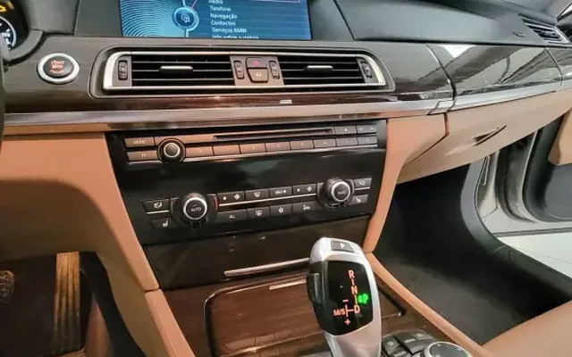 BMW 730 2009 d