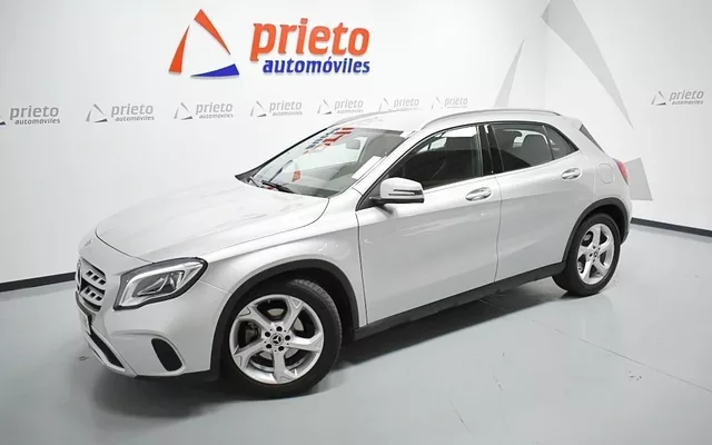 MERCEDES-BENZ Clase GLA GLA 200d 7G-DCT