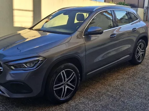 Mercedes-Benz GLA 250 e Progressive