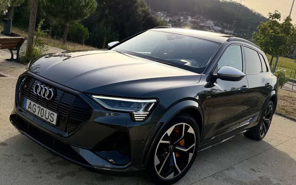 Audi e-tron S quattro