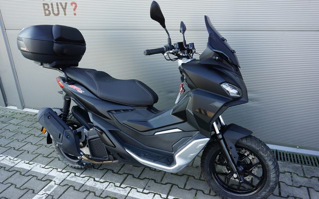 Aprilia SR 125 GT + KUFER
