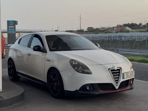 Alfa Romeo Giulietta 1.6 JTDm Distinctive 57X