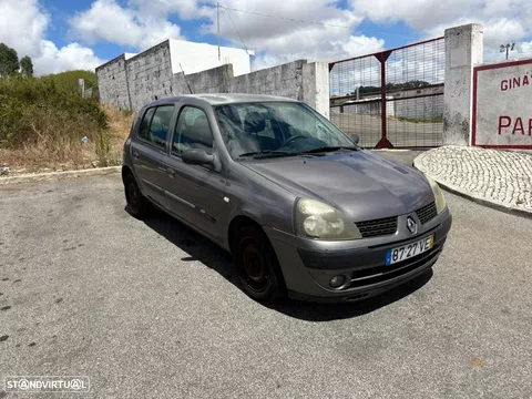 Renault Clio 1.2 16V Confort Authentique