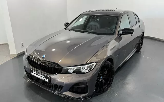 BMW 330 e Pack M Auto