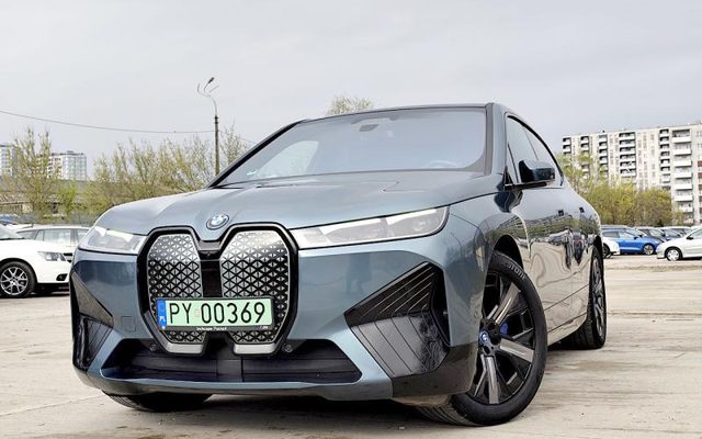 BMW IX 2022