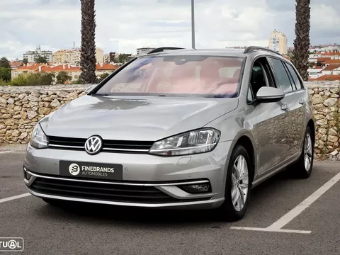 VW Golf Variant 1.6 TDi Confortline DSG