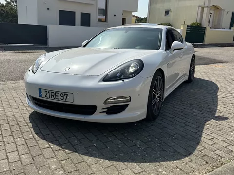 Porsche Panamera Platinum Edition