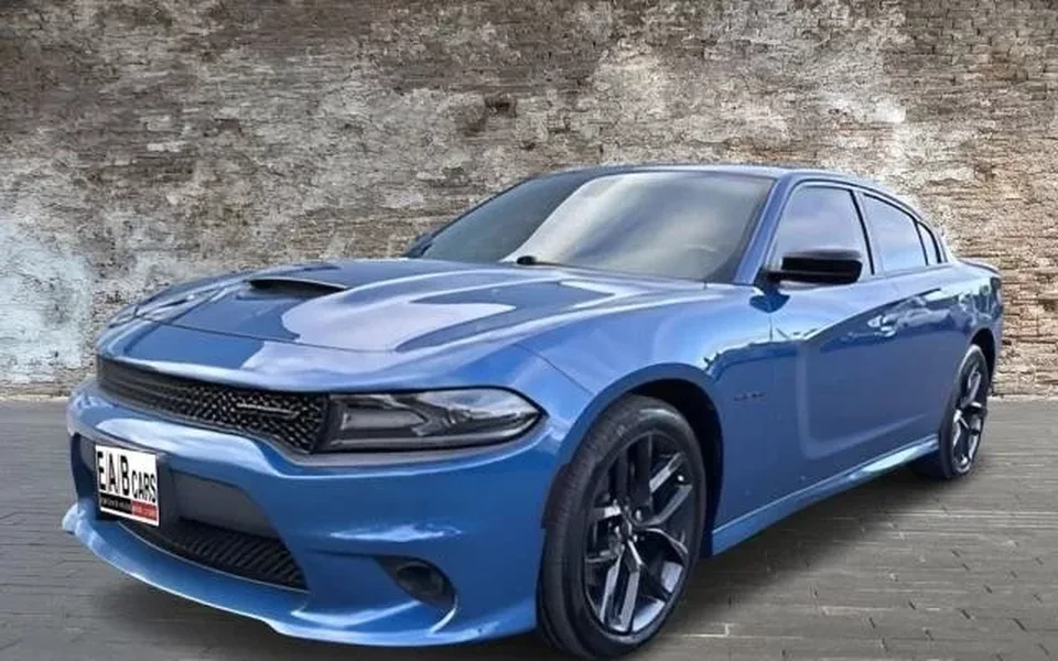 DODGE Charger 5.7 RT HEMI RWD