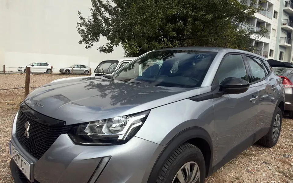 Peugeot 2008 1.5 BlueHDi Active EAT8