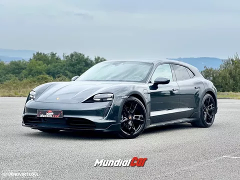 Porsche Taycan Cross Turismo 4