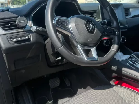 Renault Captur 1.6 E-Tech Full Hybrid Engineered