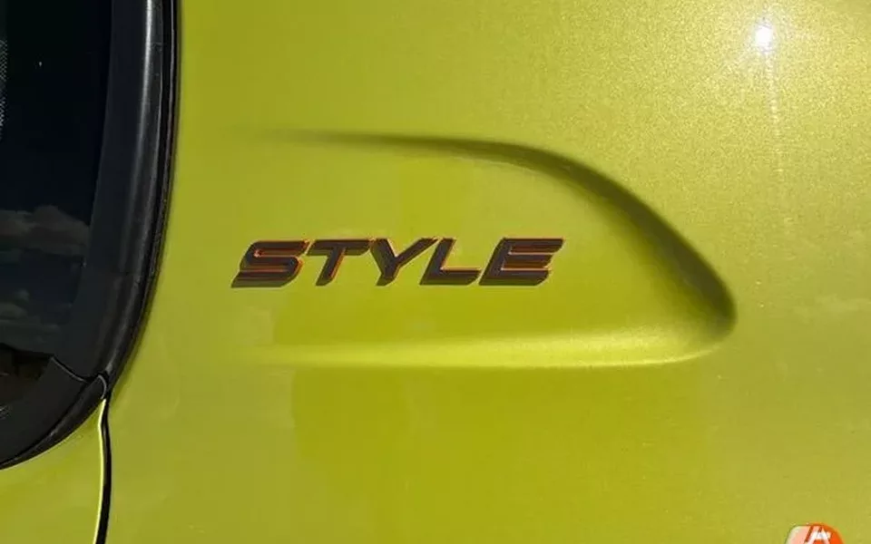 PEUGEOT 208 Style HYBRID 110 eDCS6