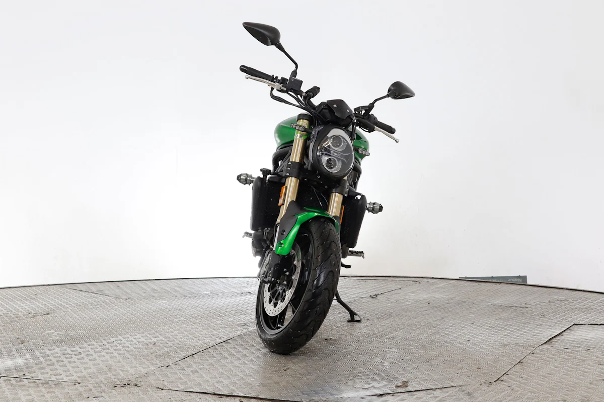 Benelli 752 S 48cv 2A ABS