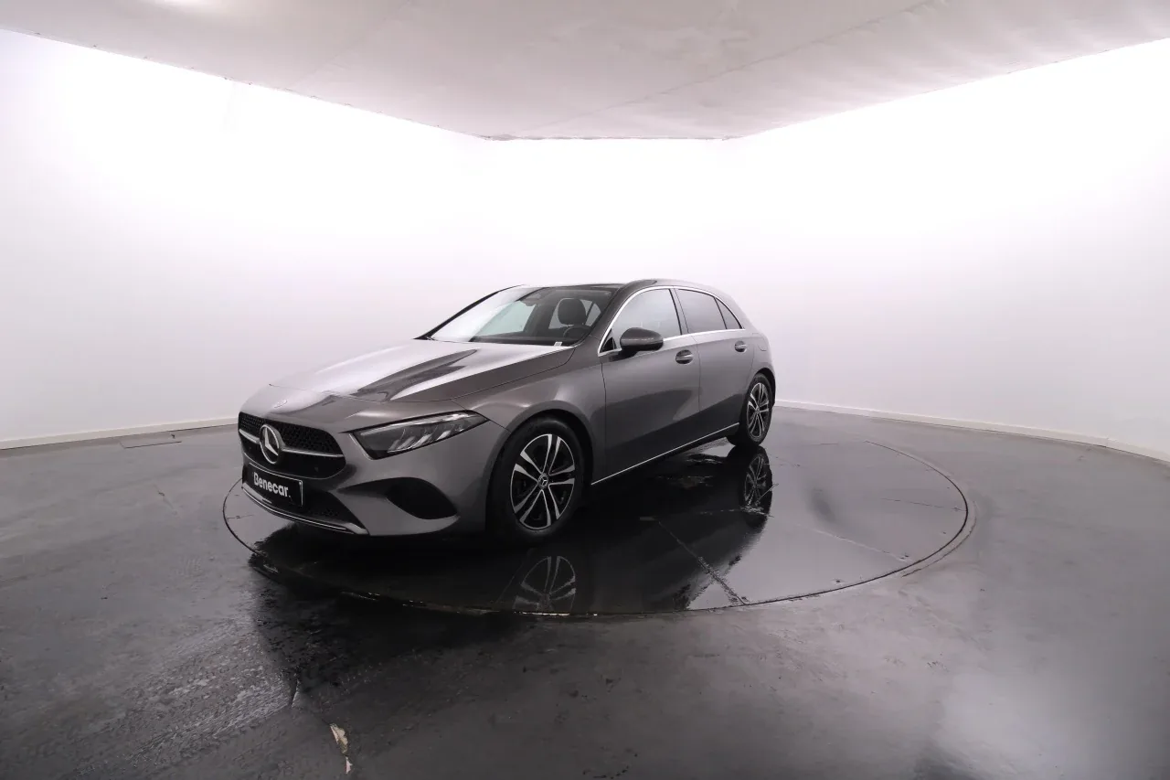 Mercedes-Benz Classe A - 200 Progressive Advanced / Vidros Escurecidos