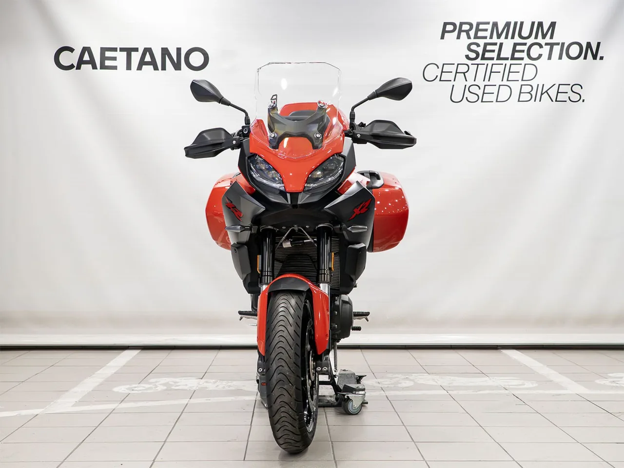 BMW Motorrad F 900 XR ROJO
