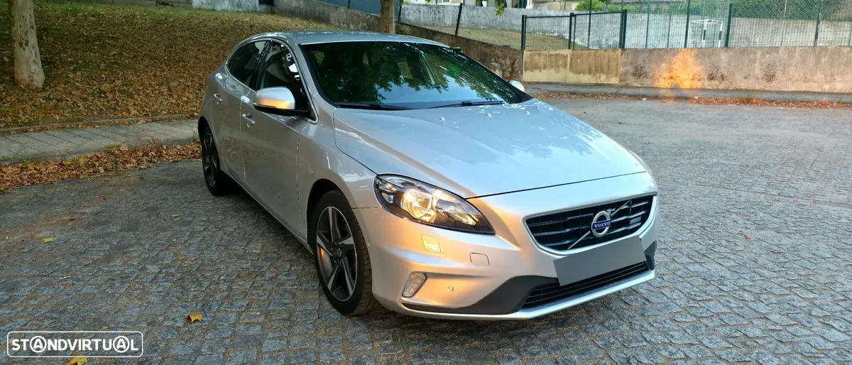 Volvo V40 1.6 D2 R-Design