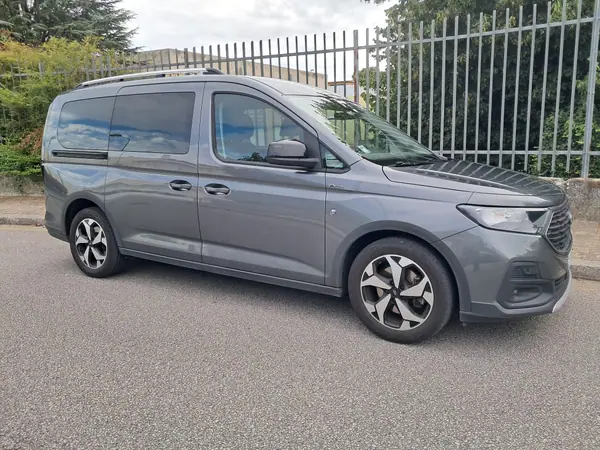 Ford Tourneo Connect 2022 Grand 1.5 EcoBoost ACTIVE