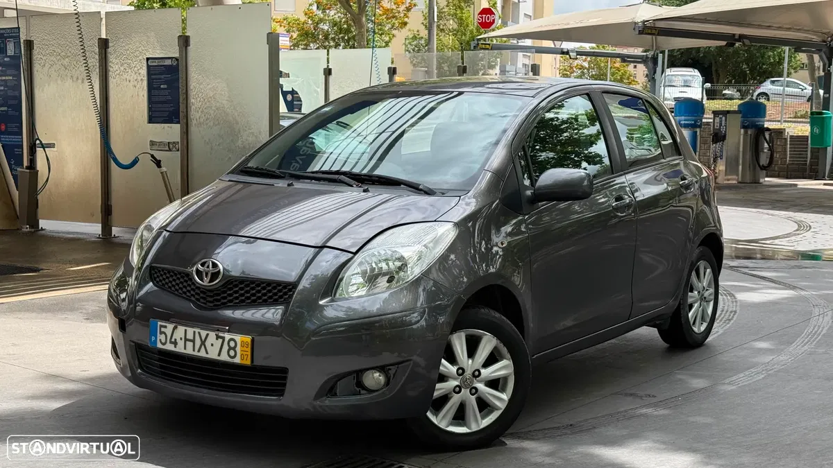 Toyota Yaris 1.0 VVT-i AC Manual