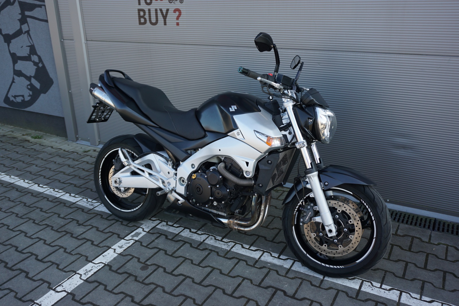 Suzuki GSR 600 DEVIL