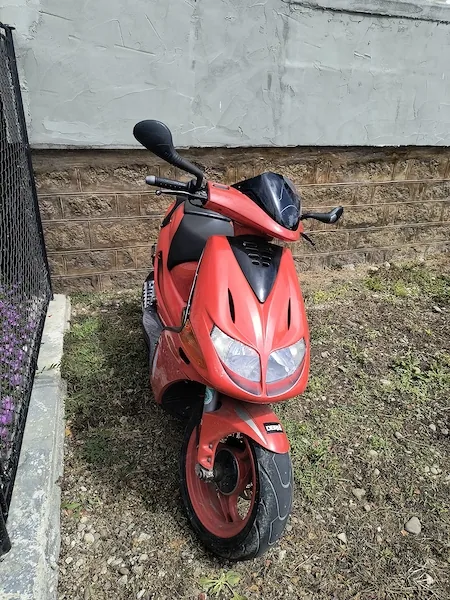 Scuter Derby 50