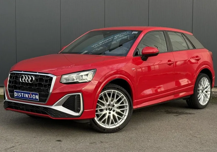 AUDI Q2