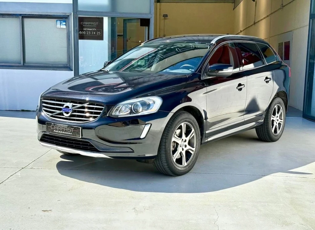 VOLVO XC60 XC60 D4 Momentum Aut. 181