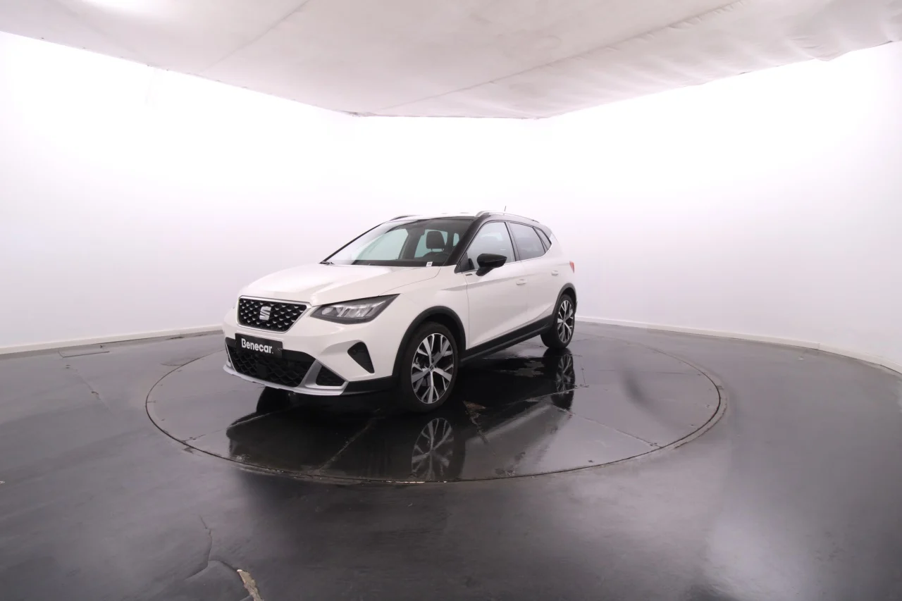 Seat Arona 1.0 TSI Xcellence Cx. Aut. DSG 7Vel. 110cv Full Link / Vidros Escurecidos / Cam. Traseira