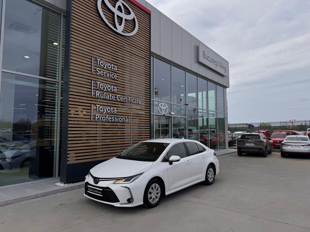 Toyota Corolla 1 8 Hsd Business 2022