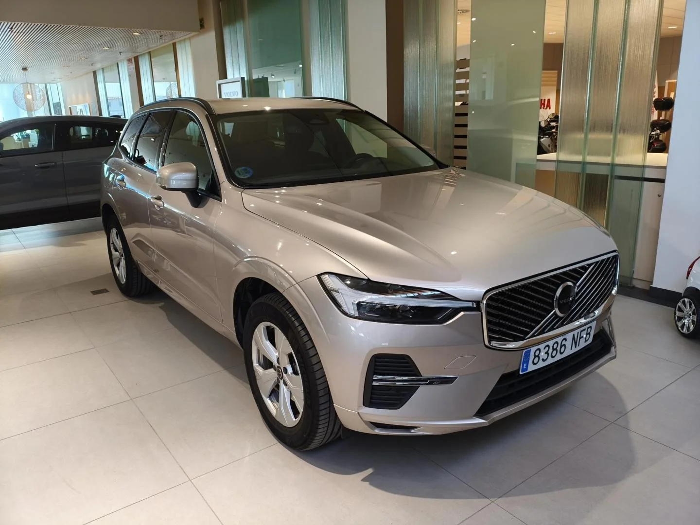 VOLVO XC60 2.0 B5 G AWD Core Auto