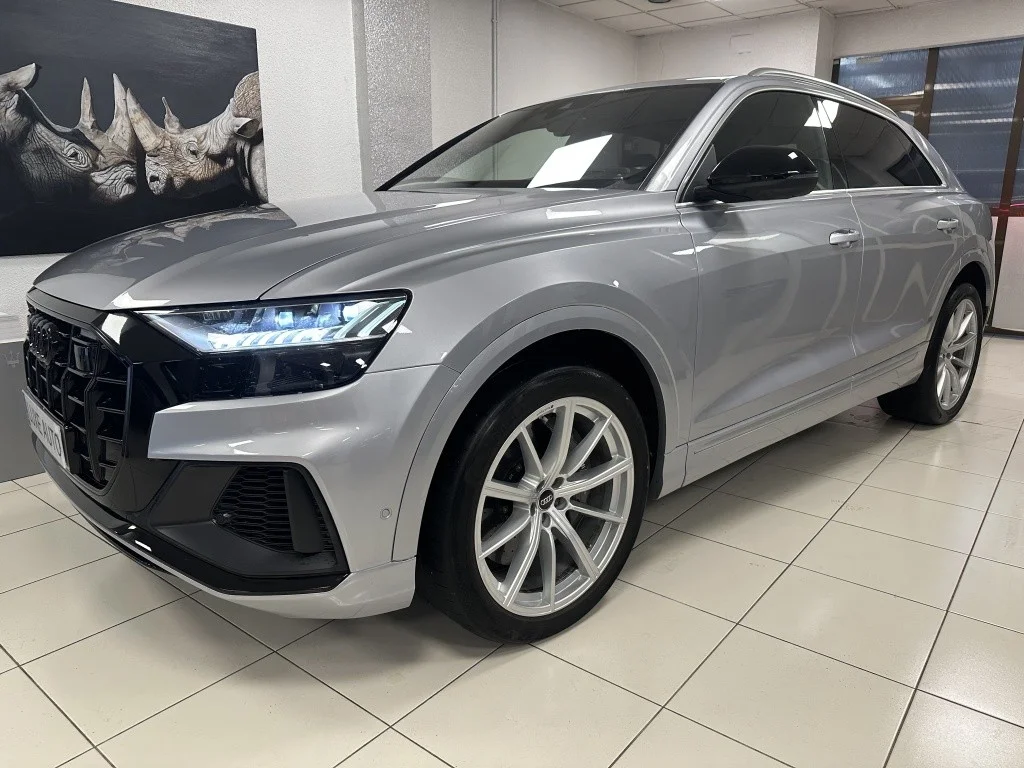 AUDI Q8 SQ8 4.0 TDI quattro tiptronic