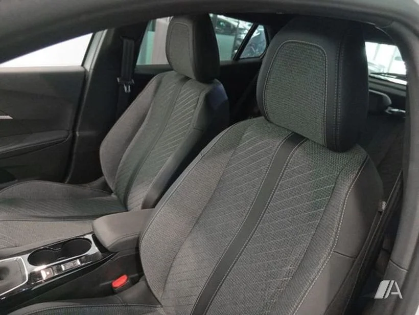 PEUGEOT 2008 Allure
