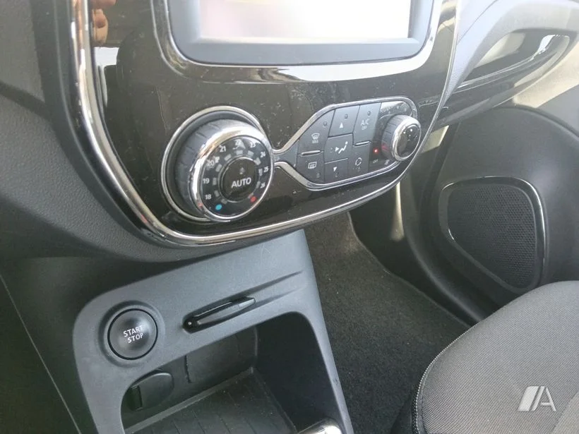 RENAULT Captur Captur TCe eco2 Energy Zen 90