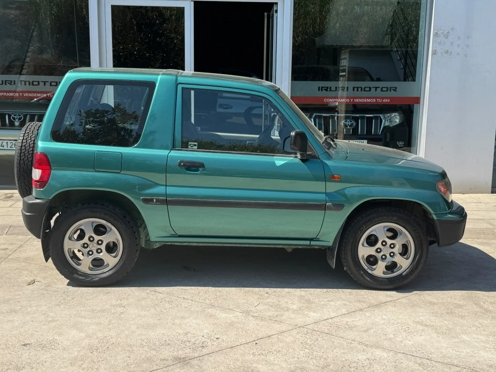 MITSUBISHI Montero Montero iO 1.8 GDI Base