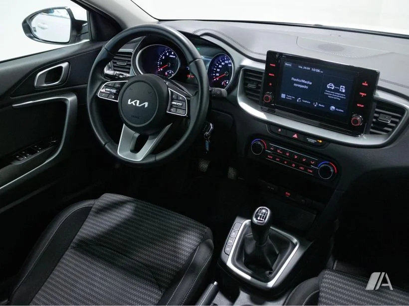 KIA Ceed Ceed 1.0 T-GDI Drive 100