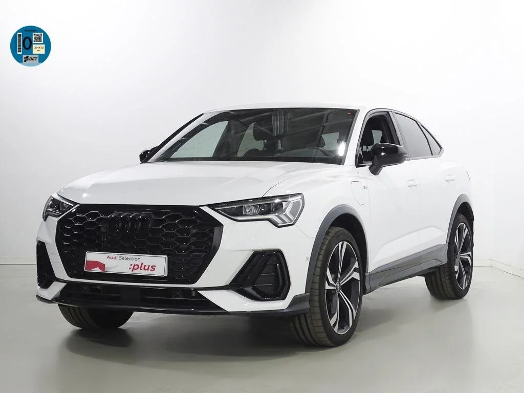 AUDI Q3 Q3 Sportback 45 TFSIe Black line S-tronic