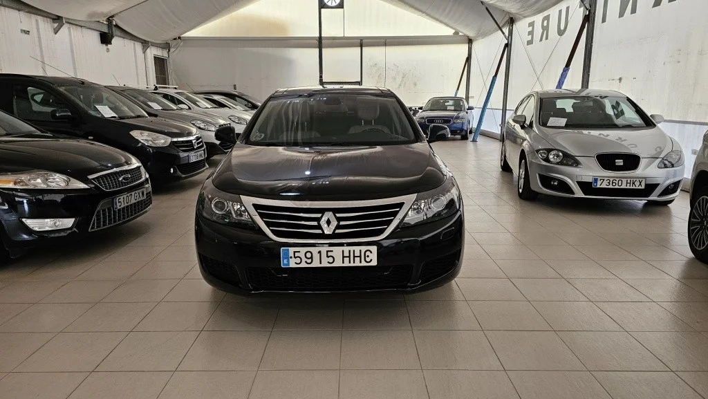 RENAULT Latitude Latitude 3.0dCi V6 Initiale Aut.