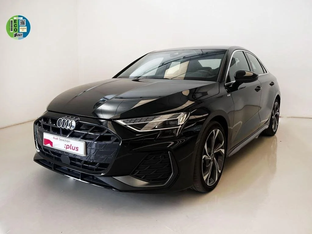 AUDI A3 A3 Sedán TFSI S line S tronic 110kW