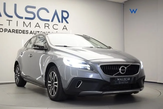 VOLVO V40 2.0 D2 Cross Country Auto