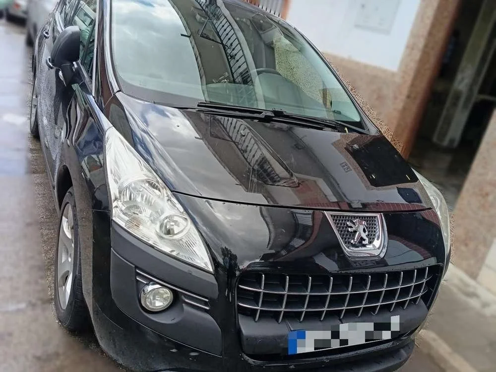 PEUGEOT 3008 3008 1.6HDI FAP Confort 112