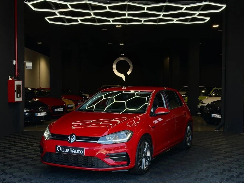 VOLKSWAGEN Golf Volkswagen Sport R-Line 1.0 TSI 85kW (115CV)