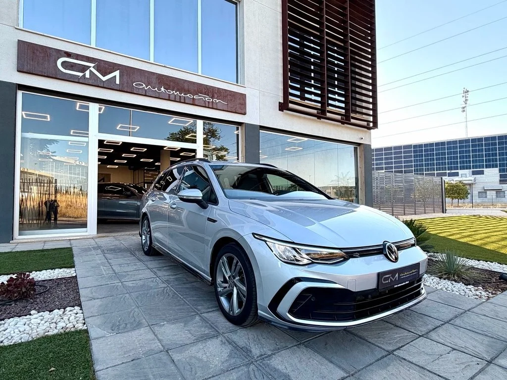 VOLKSWAGEN Golf R-Line 1.5 eTSI 96kW (130CV) DSG Variant